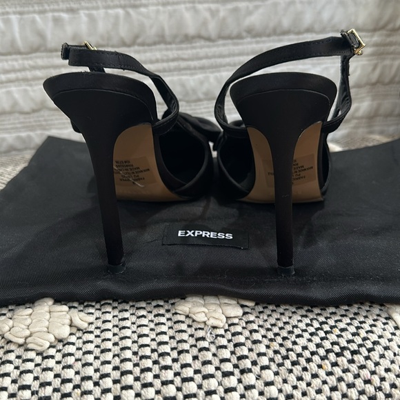 Black satin heels - Picture 3 of 6